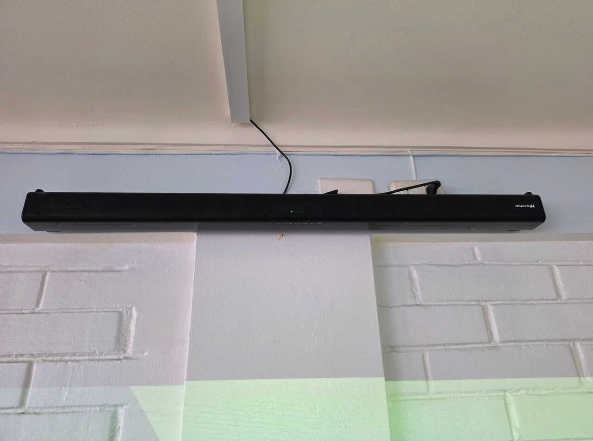 RENOVACIÓN DE SISTEMA DE AUDIO EN SALA DE CLASES
