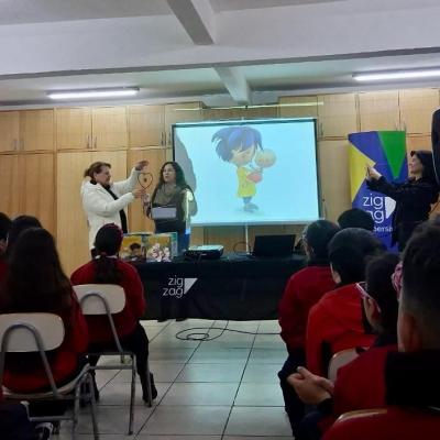 Charla Paz Corral Escritora 1 Charla Paz Corral Escritora 1