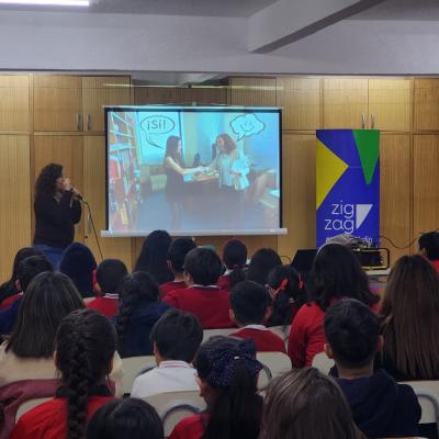 Charla Paz Corral Escritora 4 Charla Paz Corral Escritora 4